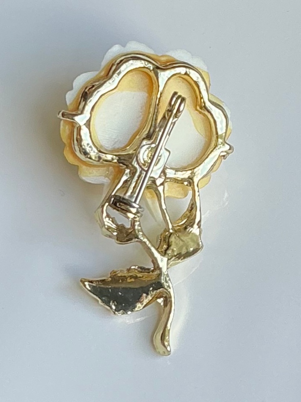 Vintage White Rose Brooch Carved Flower Pin Gold Tone - Picture 6 of 12